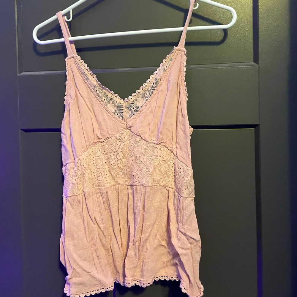 Pink tank top. Size M.
